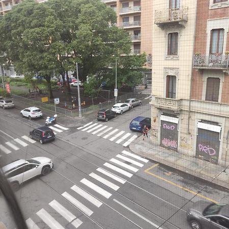 Apartment Near Metro Turin Exterior photo